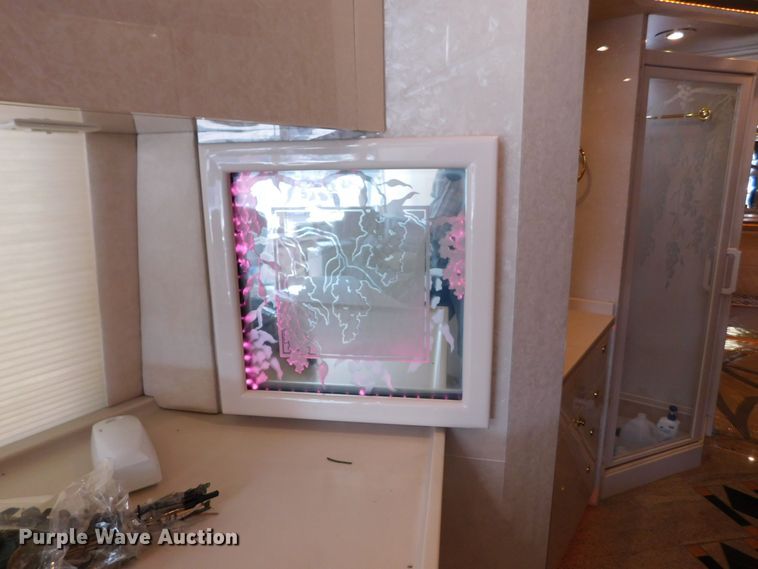 image for item GP9638 1998 Prevost XL45  RV