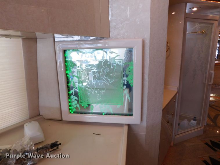 image for item GP9638 1998 Prevost XL45  RV