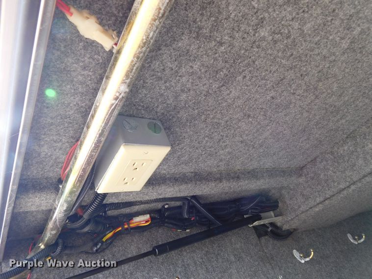 image for item GP9638 1998 Prevost XL45  RV