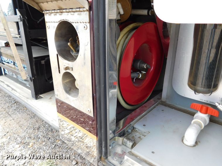 image for item GP9638 1998 Prevost XL45  RV