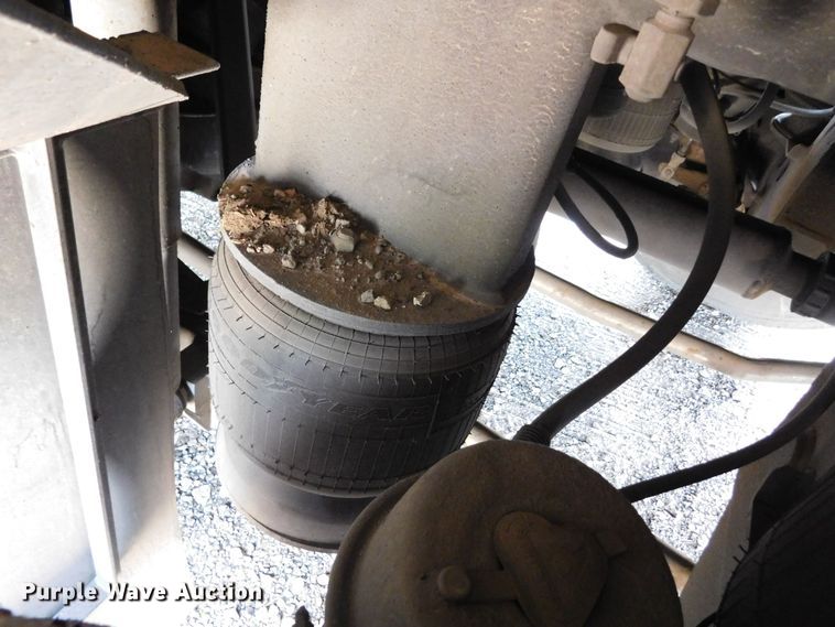 image for item GP9638 1998 Prevost XL45  RV