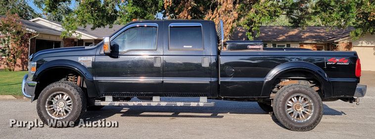 image for item HY9091 2009 Ford F350 Super Duty Lariat  Crew Cab pickup truck