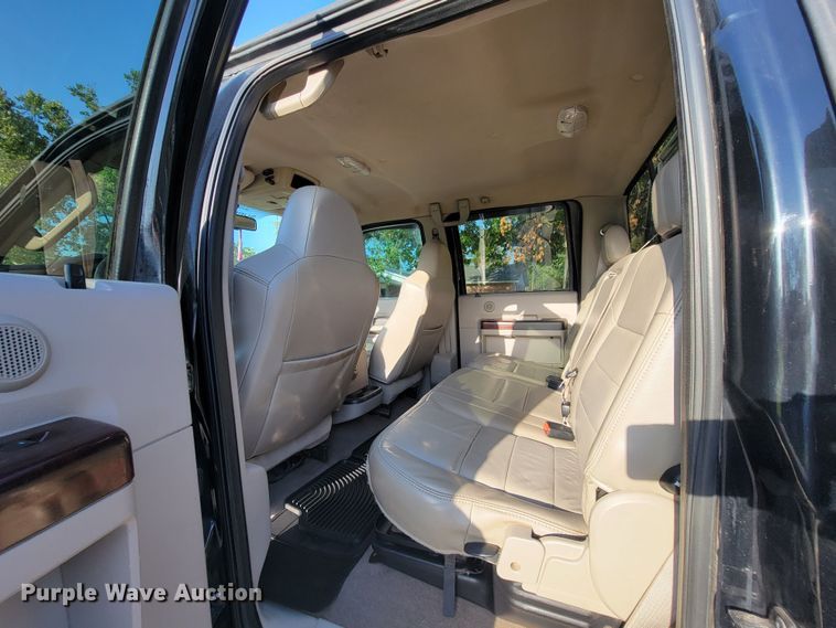 image for item HY9091 2009 Ford F350 Super Duty Lariat  Crew Cab pickup truck