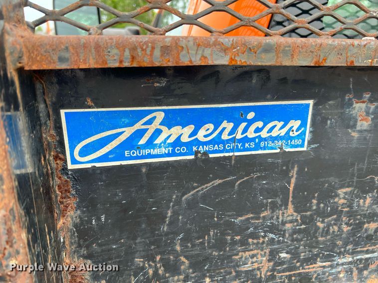 image for item II9220 2011 GMC Sierra 3500HD  dump flatbed pickup truck