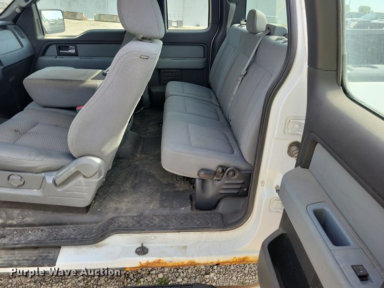 image for item IQ9764 2013 Ford F150  SuperCab pickup truck