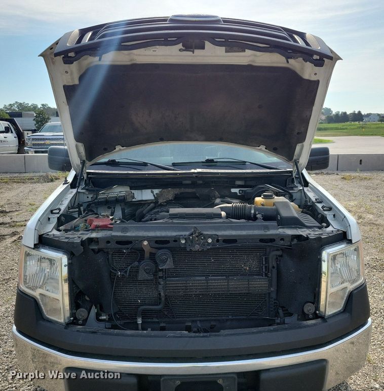 image for item IQ9764 2013 Ford F150  SuperCab pickup truck