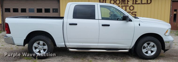 image for item IQ9807 2018 Dodge Ram 1500  Crew Cab pickup truck
