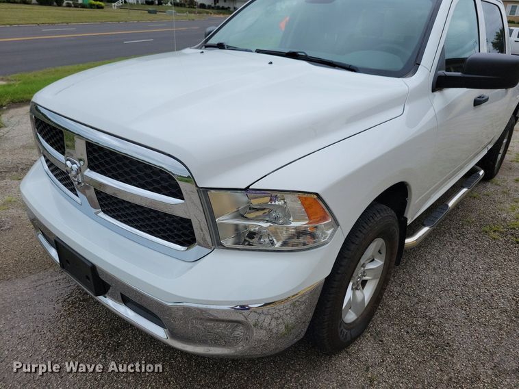 image for item IQ9807 2018 Dodge Ram 1500  Crew Cab pickup truck