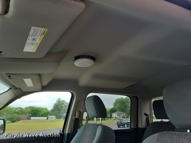 image for item IQ9807 2018 Dodge Ram 1500  Crew Cab pickup truck