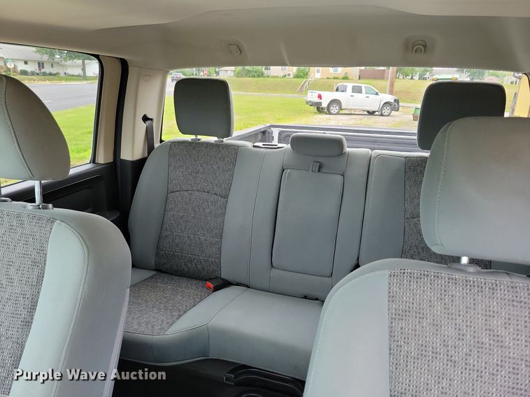 image for item IQ9807 2018 Dodge Ram 1500  Crew Cab pickup truck