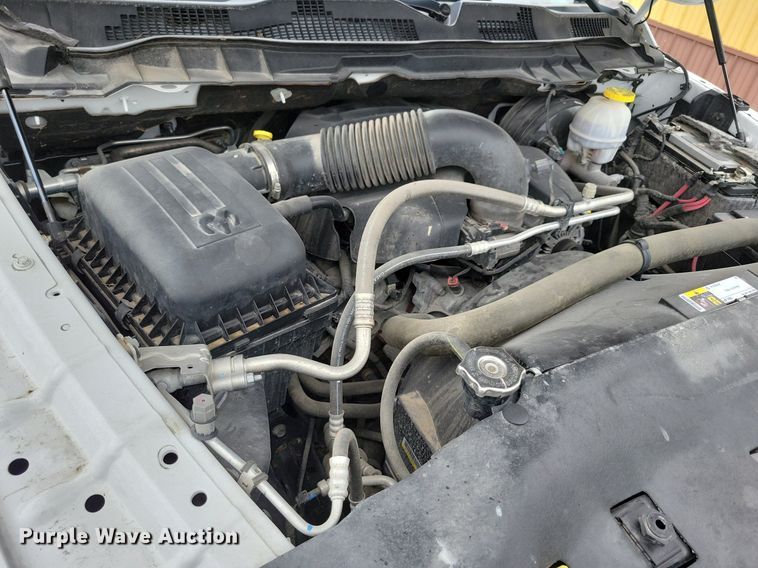 image for item IQ9807 2018 Dodge Ram 1500  Crew Cab pickup truck