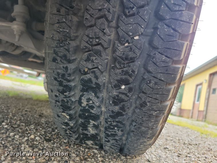 image for item IQ9807 2018 Dodge Ram 1500  Crew Cab pickup truck