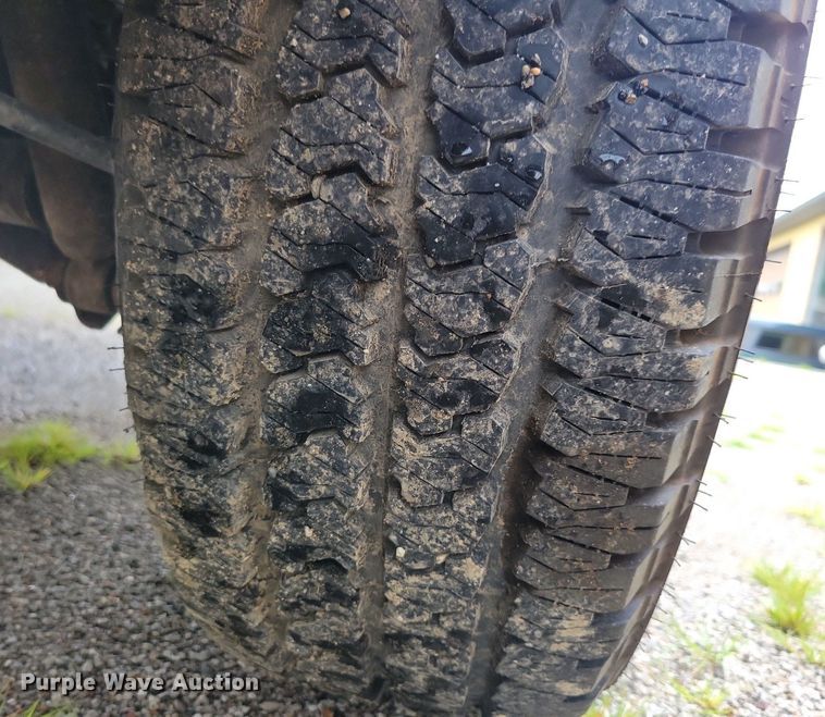 image for item IQ9807 2018 Dodge Ram 1500  Crew Cab pickup truck