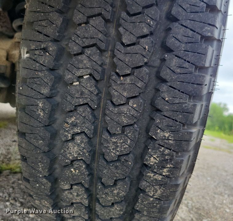 image for item IQ9807 2018 Dodge Ram 1500  Crew Cab pickup truck