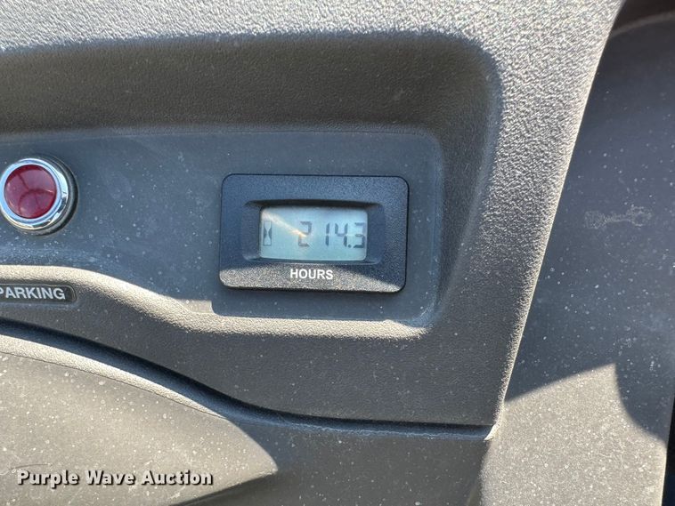 image for item JD9025 2015 Kawasaki Mule 610  utility vehicle