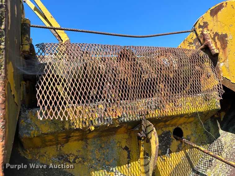 image for item JD9027 E. D. Etnyre & Co  chip spreader