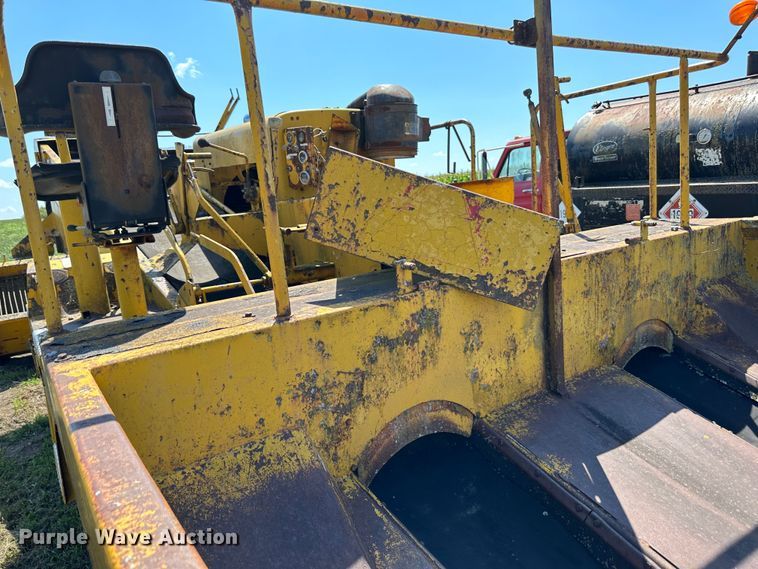 image for item JD9027 E. D. Etnyre & Co  chip spreader