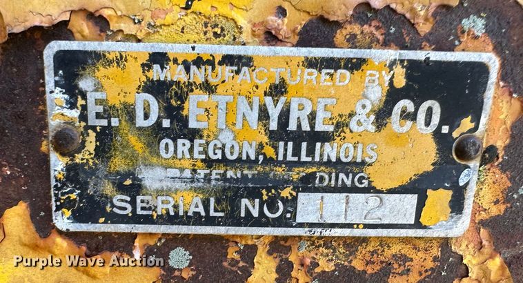 image for item JD9027 E. D. Etnyre & Co  chip spreader