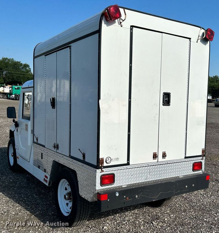 image for item JW9321 2009 E-Ride Industries  utility vehicle