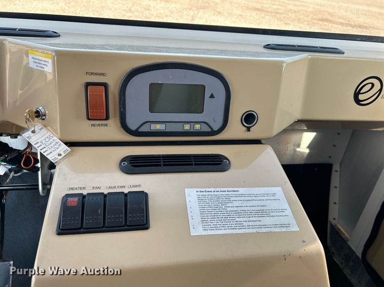 image for item JW9321 2009 E-Ride Industries  utility vehicle