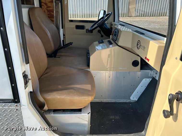 image for item JW9321 2009 E-Ride Industries  utility vehicle