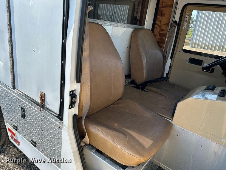 image for item JW9321 2009 E-Ride Industries  utility vehicle