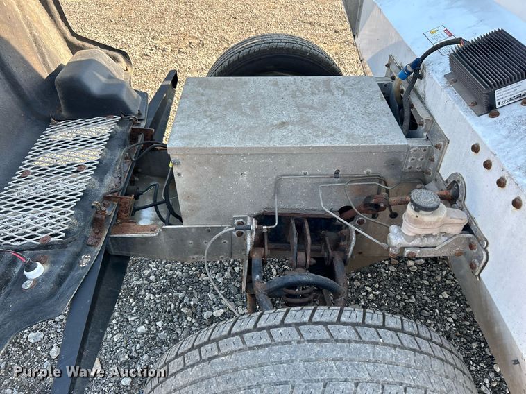 image for item JW9321 2009 E-Ride Industries  utility vehicle