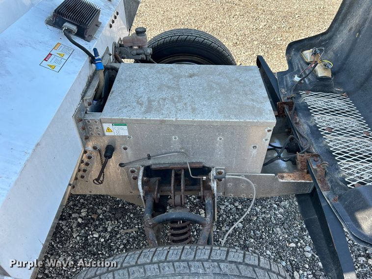 image for item JW9321 2009 E-Ride Industries  utility vehicle