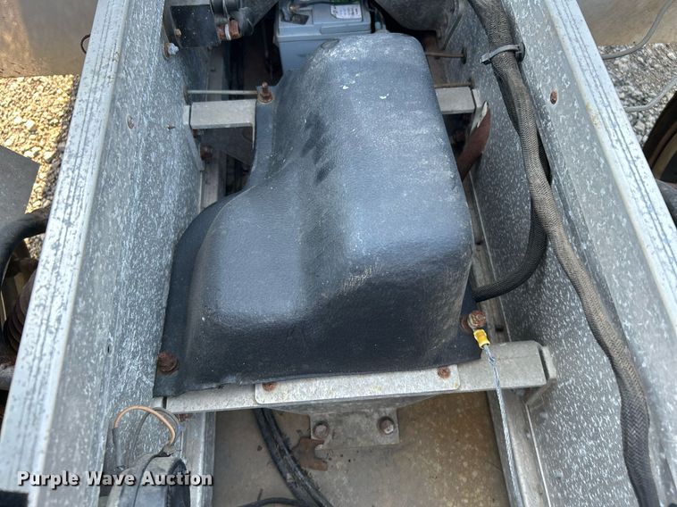 image for item JW9321 2009 E-Ride Industries  utility vehicle