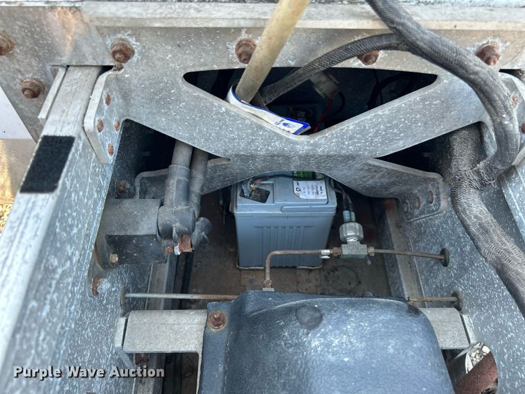 image for item JW9321 2009 E-Ride Industries  utility vehicle