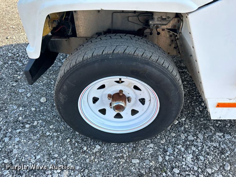 image for item JW9321 2009 E-Ride Industries  utility vehicle