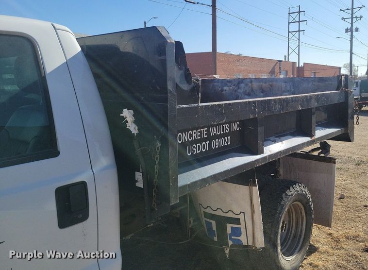 image for item KD9265 2014 Ford  F350 Super Duty  dump bed pickup truck