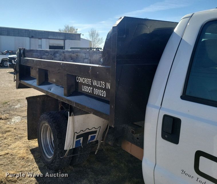 image for item KD9265 2014 Ford  F350 Super Duty  dump bed pickup truck