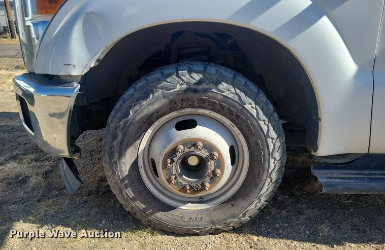 image for item KD9265 2014 Ford  F350 Super Duty  dump bed pickup truck