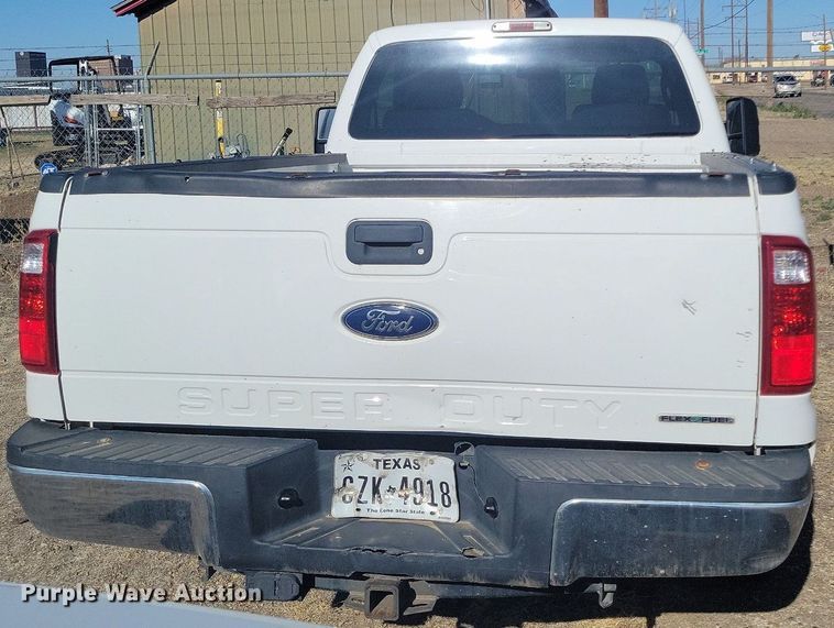image for item KD9266 2014 Ford F250  Super Duty  pickup truck