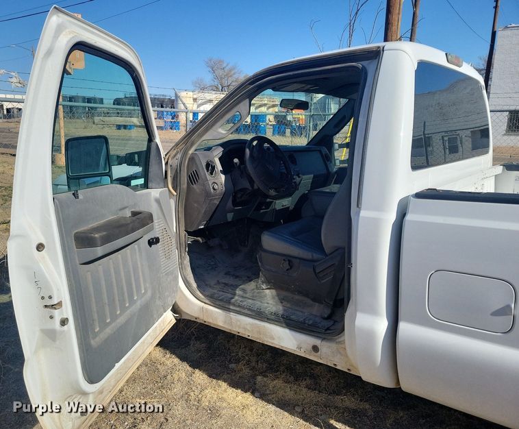 image for item KD9266 2014 Ford F250  Super Duty  pickup truck