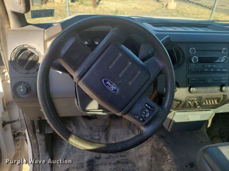 image for item KD9266 2014 Ford F250  Super Duty  pickup truck