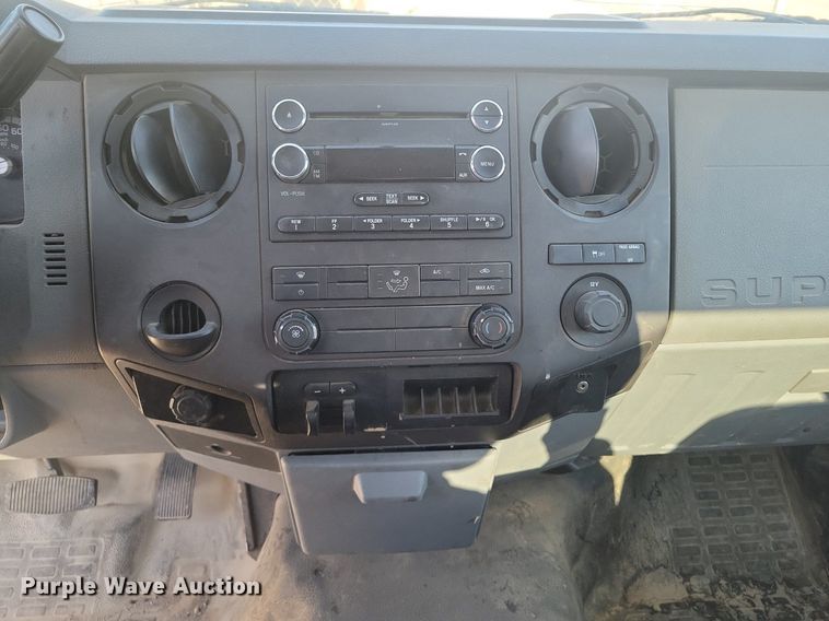 image for item KD9266 2014 Ford F250  Super Duty  pickup truck