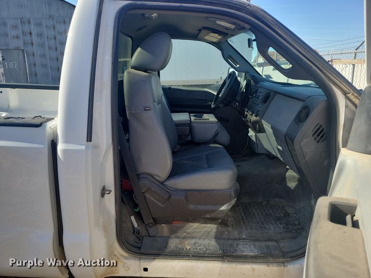 image for item KD9266 2014 Ford F250  Super Duty  pickup truck