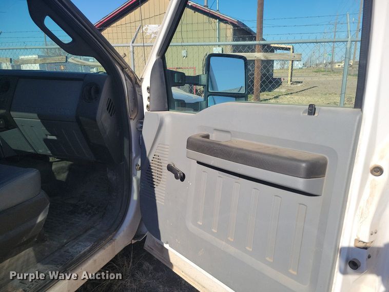 image for item KD9266 2014 Ford F250  Super Duty  pickup truck