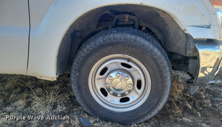 image for item KD9266 2014 Ford F250  Super Duty  pickup truck