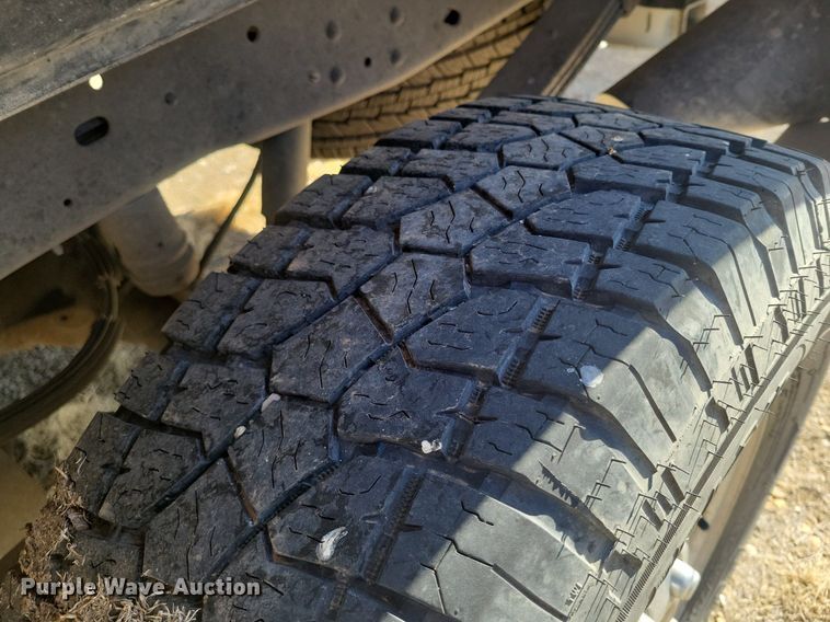 image for item KD9266 2014 Ford F250  Super Duty  pickup truck