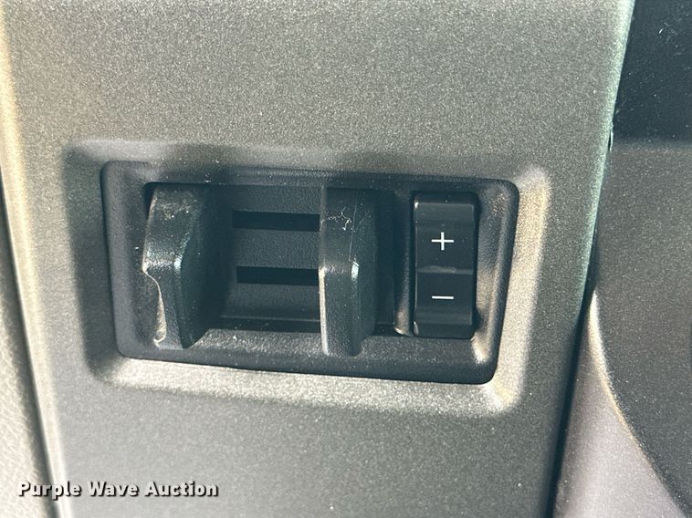 image for item KM9832 2019 Ford F250 Super Duty  SuperCab pickup truck