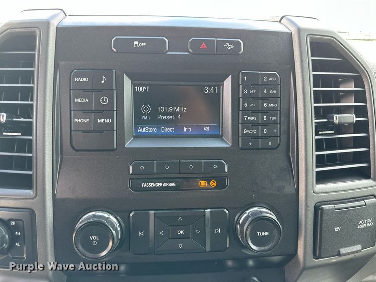 image for item KM9832 2019 Ford F250 Super Duty  SuperCab pickup truck