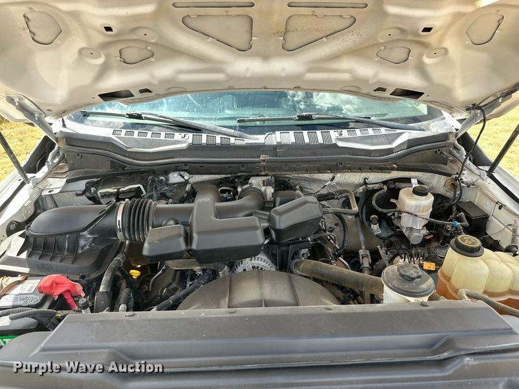 image for item KM9832 2019 Ford F250 Super Duty  SuperCab pickup truck