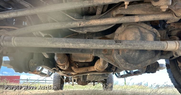 image for item KM9832 2019 Ford F250 Super Duty  SuperCab pickup truck