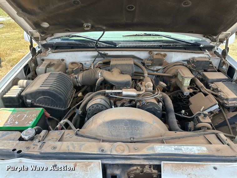 image for item KM9833 2000 Cadillac Escalade  SUV