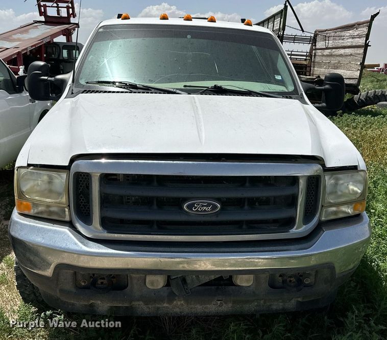 image for item KM9889 2002  Ford F250 Super Duty XLT  SuperCab pickup truck