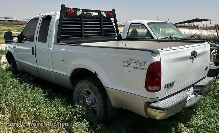image for item KM9889 2002  Ford F250 Super Duty XLT  SuperCab pickup truck