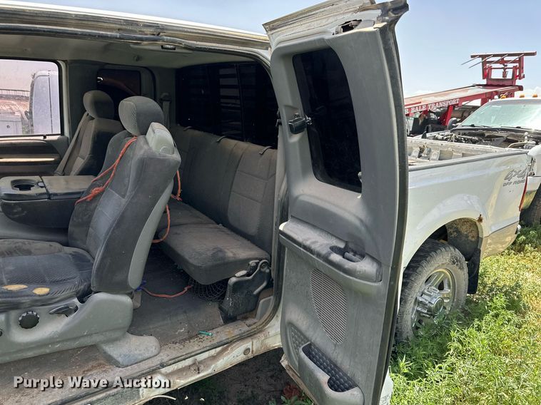 image for item KM9889 2002  Ford F250 Super Duty XLT  SuperCab pickup truck